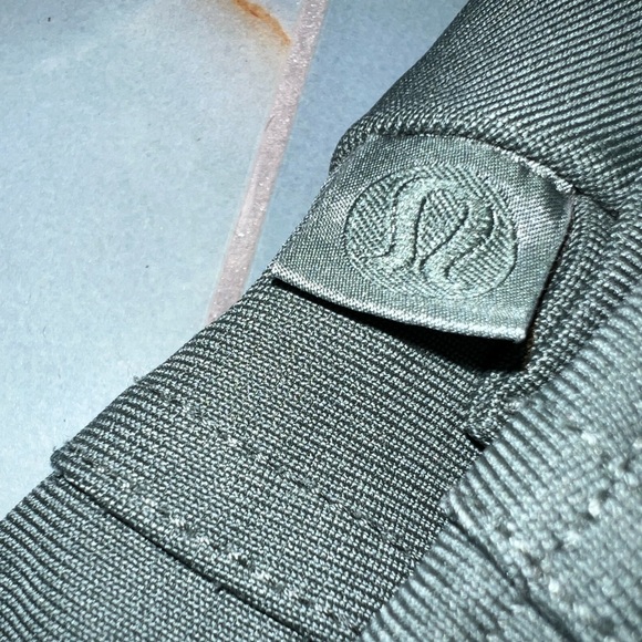 Lululemon Men’s 38” Pants - Picture 4 of 6